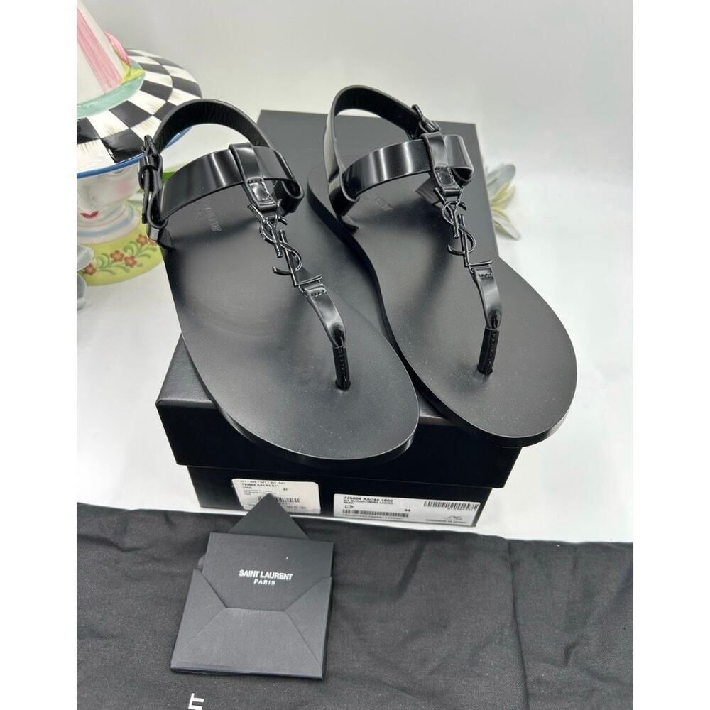 Men's Saint Laurent Ysl CASSANDRE thong sandals size 44 made in Italy